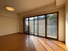 【神奈川県/横須賀市船越町】クリオ湘南田浦 弐番館 リビング