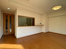 【神奈川県/横須賀市船越町】クリオ湘南田浦 弐番館 リビング