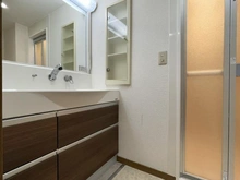 【神奈川県/横浜市金沢区六浦】グランベル湘南八景 洗面所