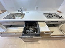 【神奈川県/横浜市金沢区柴町】モアクレストマリンシティ金沢文庫 C棟 キッチン：食洗機