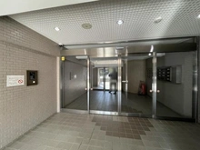 【神奈川県/横浜市金沢区富岡東】ウィンベルコーラス新杉田 エントランス