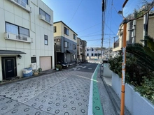 【神奈川県/横浜市金沢区富岡東】ウィンベルコーラス新杉田 前面道路