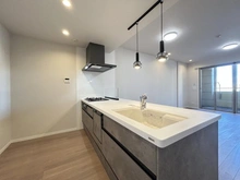 【神奈川県/横浜市金沢区大川】レイディアントシティ横濱 カルティエ1 キッチン