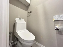 【神奈川県/横浜市金沢区大川】レイディアントシティ横濱 カルティエ1 トイレ