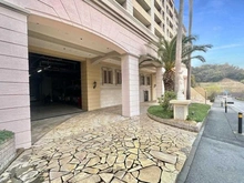 【神奈川県/横浜市金沢区大川】レイディアントシティ横濱 カルティエ1 駐車場：駐車場入り口