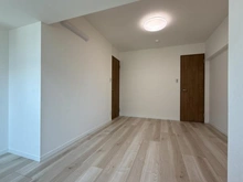 【神奈川県/横浜市港南区野庭町】野庭団地 604-1号棟 洋室