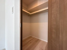 【神奈川県/横浜市港南区野庭町】野庭団地 604-1号棟 収納：ウォークインクローゼット