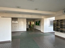 【神奈川県/横浜市港南区野庭町】野庭団地 604-1号棟 エントランス