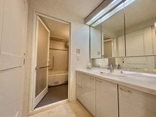 【神奈川県/横浜市港南区上大岡西】横浜ヘリオスタワー 洗面室