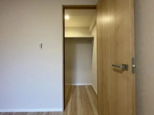 【神奈川県/横須賀市池上】サンクレイドル湘南池上 収納：ウォークインクローゼット