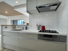 【神奈川県/横浜市金沢区富岡東】リステージ新杉田 キッチン