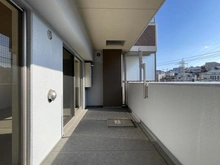 【神奈川県/横浜市金沢区富岡東】リステージ新杉田 バルコニー