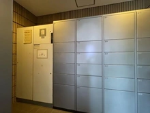 【神奈川県/横須賀市坂本町】プランヴェール横須賀汐入 1号棟 宅配BOX