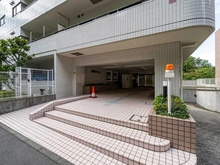 【神奈川県/横須賀市鷹取】湘南鷹取ミセスカーム エントランス