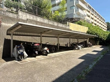 【神奈川県/横浜市港南区笹下】クリオ上大岡II 壱番館 駐輪場