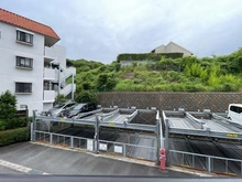 【神奈川県/横須賀市長沢】クリオ湘南長沢 参番館A棟 駐車場