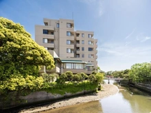 【神奈川県/三浦郡葉山町堀内】葉山スリーナイン 外観