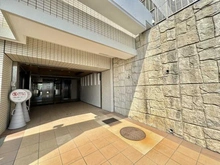 【神奈川県/三浦郡葉山町一色】ライオンズマンション葉山マリンビュー エントランス