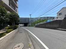 【神奈川県/横浜市港南区上永谷】朝日プラザ上永谷 前面道路