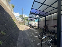 【神奈川県/横浜市港南区日野】メゾン港南台 共用施設：駐輪場