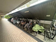 【神奈川県/横浜市磯子区中原】杉田駅前ガーデンハウス 駐輪場