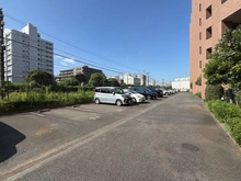 【神奈川県/横浜市磯子区磯子】クリオ磯子 弐番館 駐車場