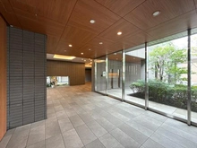 【神奈川県/横浜市金沢区富岡東】テラス横浜富岡 エントランス
