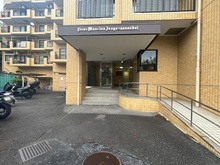【神奈川県/横浜市磯子区磯子】ライオンズマンション磯子山王台 エントランス