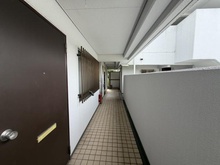 【神奈川県/横浜市金沢区西柴】アルコープ金沢 B棟 共用部