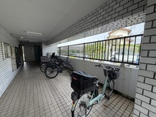 【神奈川県/横浜市金沢区西柴】アルコープ金沢 B棟 駐輪場