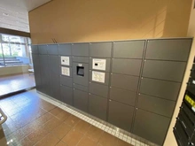 【神奈川県/横須賀市西逸見町】ウェルシティ横須賀天空の街 宅配BOX
