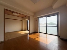 【神奈川県/横須賀市富士見町】クリオ横須賀中央3番館 洋室：約5.9帖