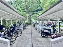 【神奈川県/三浦郡葉山町長柄】藤和ガーデンハウス葉山 駐輪場