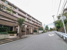 【神奈川県/横浜市港南区日野】プラザクレスト横浜上永谷 前面道路