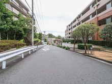 【神奈川県/横浜市港南区日野】プラザクレスト横浜上永谷 前面道路