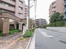 【神奈川県/横浜市港南区日野】プラザクレスト横浜上永谷 前面道路