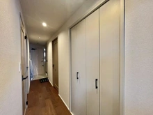 【神奈川県/横須賀市本町】横須賀汐入ハイム 1号棟 廊下