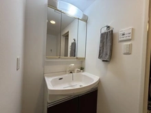 【神奈川県/横浜市栄区飯島町】リリファ本郷台 洗面所