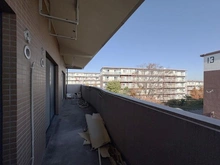 【神奈川県/横浜市港南区下永谷】エステ・スクエア港南百合ヶ丘 バルコニー：リフォーム中