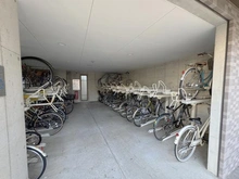 【神奈川県/平塚市宮の前】アドリーム湘南平塚 駐輪場