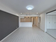 【神奈川県/横浜市栄区笠間】第二大船パークタウン C棟 リビング・ダイニング：（右）洋室