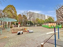 【神奈川県/鎌倉市岡本】鎌倉ロジュマン C棟 敷地内：公園