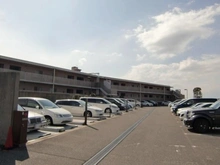 【神奈川県/横浜市栄区鍛冶ケ谷】ローレルスクエア港南台 B棟 駐車場