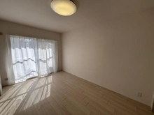 【神奈川県/横浜市栄区上郷町】港南台プリンスハイツ六号館 第1棟 洋室