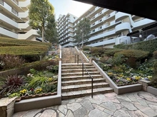 【神奈川県/横浜市港南区港南台】フォレストヒルズ港南台 敷地内