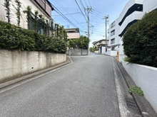 【神奈川県/横浜市港南区野庭町】ニックハイム横浜上永谷 前面道路