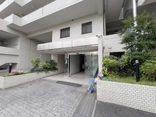 【神奈川県/横浜市港南区野庭町】コスモステーション上永谷 アプローチ