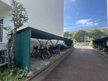 【神奈川県/鎌倉市岡本】鎌倉ロジュマン C号棟 駐輪場