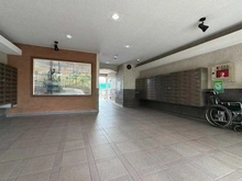 【神奈川県/横浜市栄区長沼町】恒陽戸塚マンション エントランス