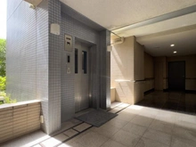 【神奈川県/横浜市青葉区美しが丘】D’グランセ美しが丘 共用部